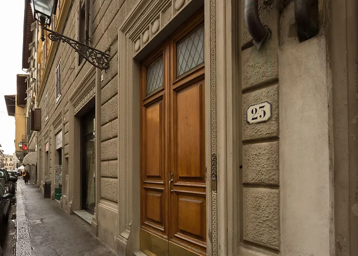 Bed and Breakfast Residenze d'epoca Collection-Sant'Anna Firenze